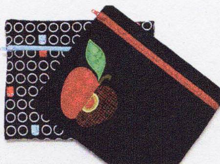 Pattern Karen Montgomery Quick Zip Bag TQC616